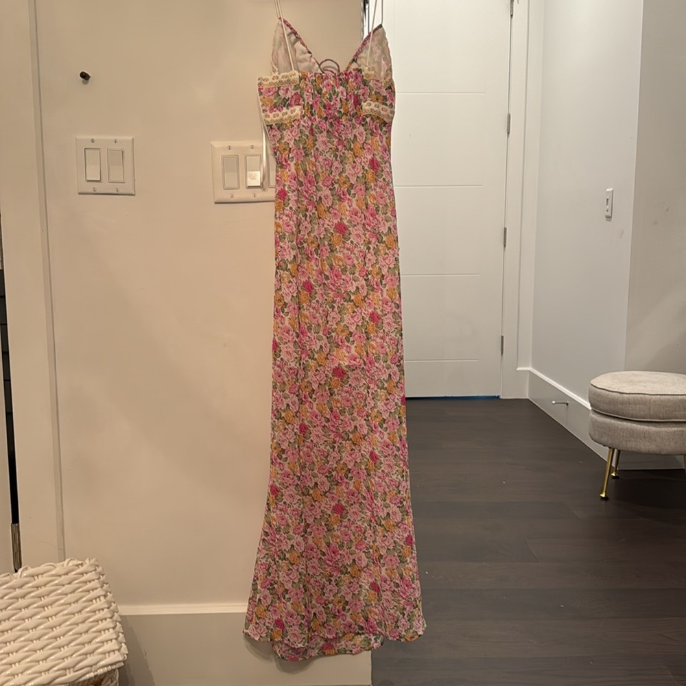 PRINCESS POLLY DRESS - Picture 3 of 4